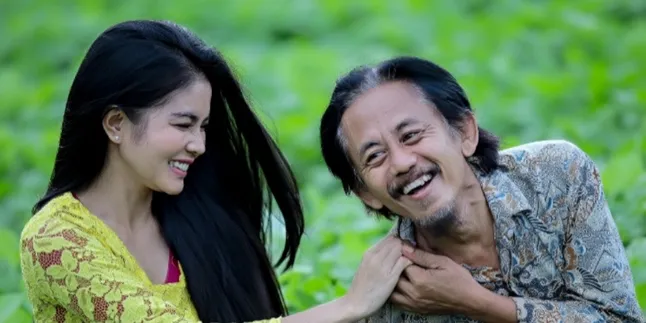 Karina Ranau Ziarah Makam Epy Kusnandar Jelang Ramadan 2026, Ajak Anak-anaknya