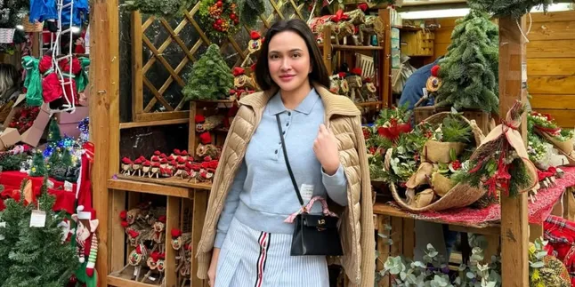 Shandy Aulia Liburan di Barcelona, Pesona Wanita Kepala Empat