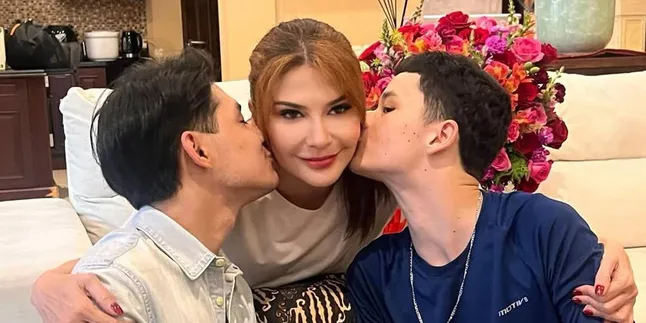 Tamara Bleszynski Unggah Foto Cium Teuku Rassya, Ungkap Ketulusan Anaknya