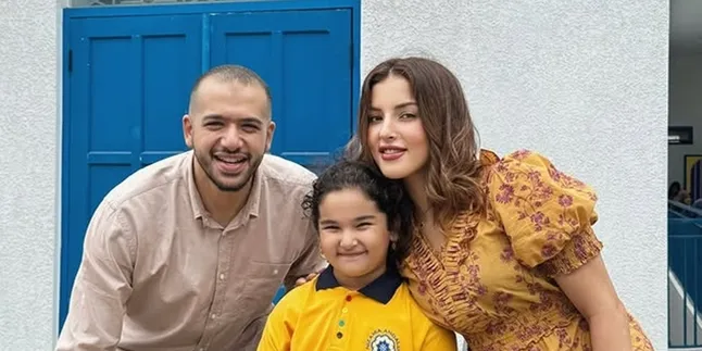 Tasya Farasya ke Sekolah Anak Bareng Ahmad Assegaf, Akur