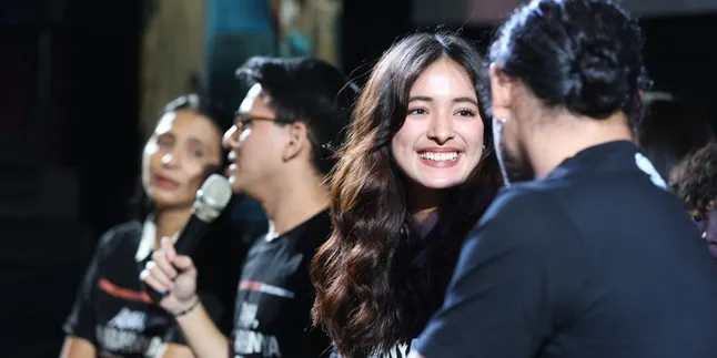 Totalitas Mawar De Jongh & Rey Bong di Film Baru, Sampai Butuh Pegangan Tangan