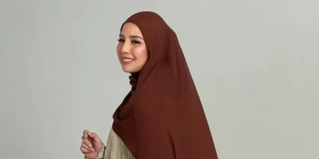 Tya Ariestya Dapat Delapan Jahitan di Muka Setelah Terjatuh