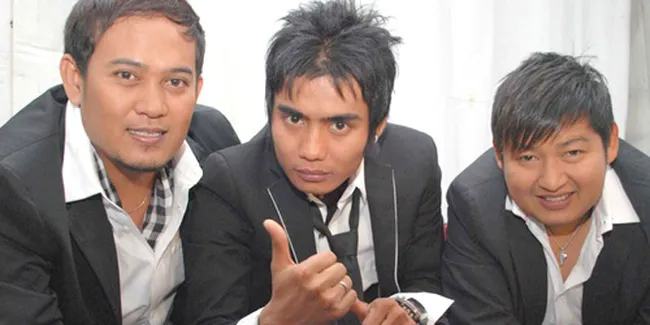 ST12 Kian Sibuk di Bulan Puasa