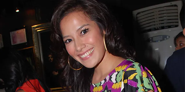 Vonny Cornelia Nervous Kembali Nyanyi