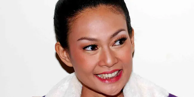 Endhita - Onci  Beda Soal Fashion