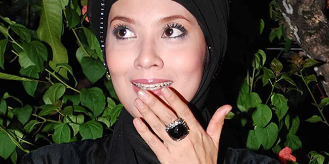 Gagal MLM, Elma Theana Buka Butik Sendiri