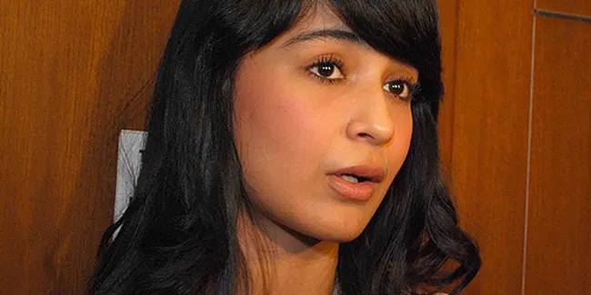 Shireen: Pilih Salah Satu Cuma Simbolik