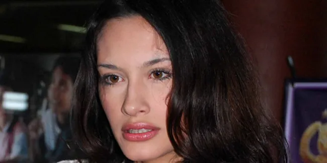 Rebecca Main Film Horor Untuk Pertama Kali