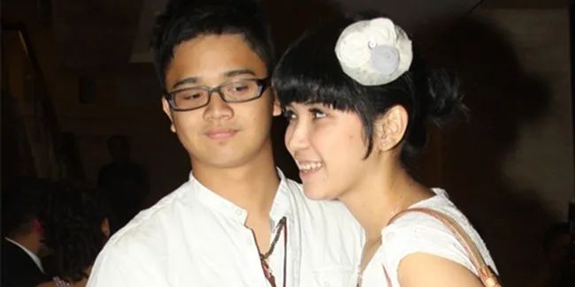 Dinda dan Derby Ogah Buru-Buru Nikah