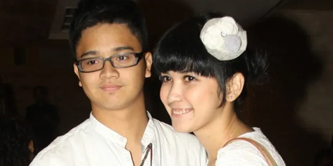 Derby Romero - Dinda Kanyadewi Tanpa Kado Valentine