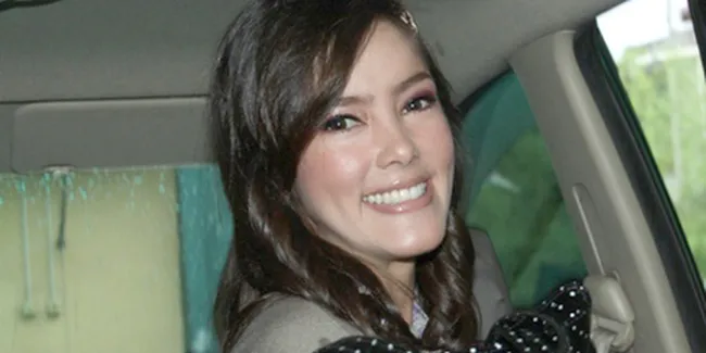 Cathy Sharon Terpikat Budaya Yogyakarta