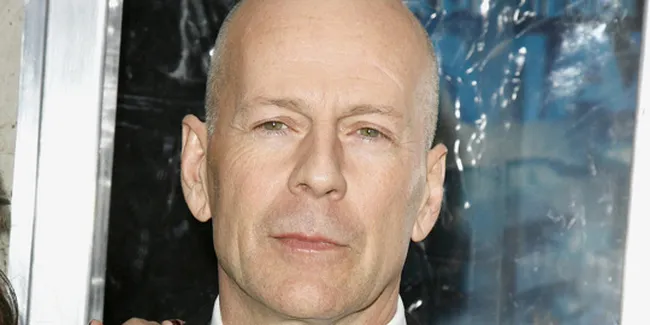 Bruce Willis Dituntut Akibat Karpet