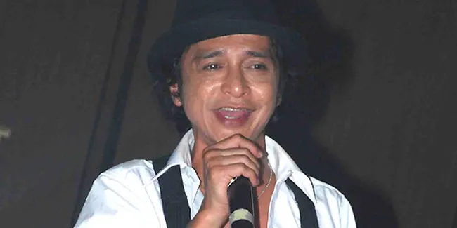 Andi Rif Idolakan God Bless Sejak SD