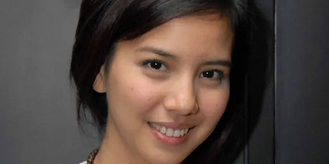 Tya Ariestya: Aku dan Rizal Hanya Teman