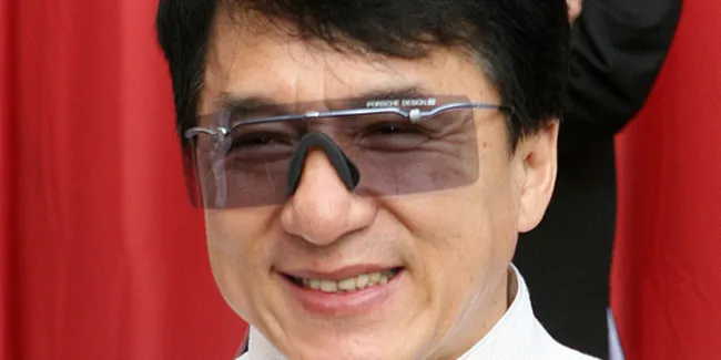 Jackie Chan Bakal Hadiri Festival Imlek di Surabaya