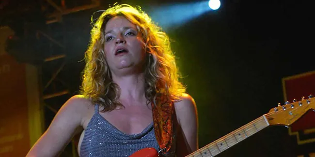 Ana Povovic Tepati Janji di Jakarta Blues Festival