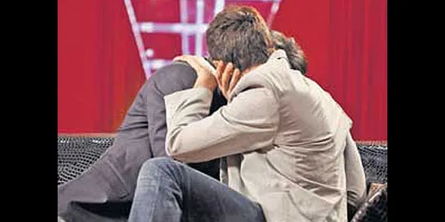 Ranbir Kapoor - Imran Khan Ciuman di Depan Karan Johar!