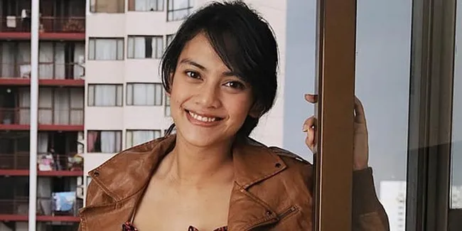 Masayu Anastasia Menjadi Perawan Kampung