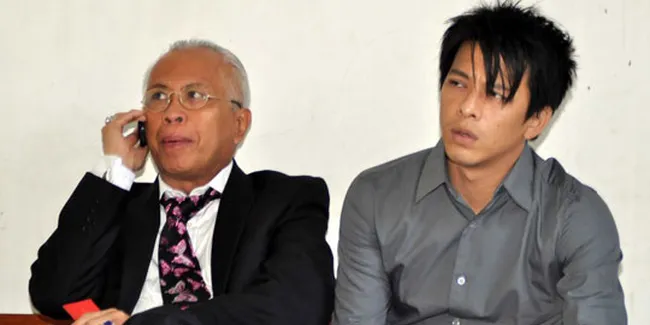 File Pembelaan Ariel Ikut Dicuri Maling