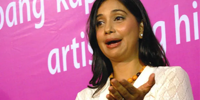 Anak Ayu Azhari Curi Uang Untuk ke Finlandia