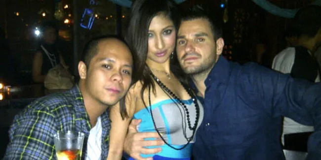 Dugem Bareng Pelatih Timnas, Rahma Azhari Pro Filipina?