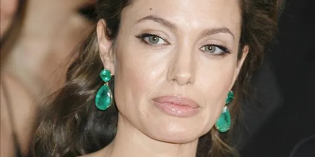 Sumbang US$2 Juta, Jolie - Pitt Ajari Shiloh Cinta Afrika