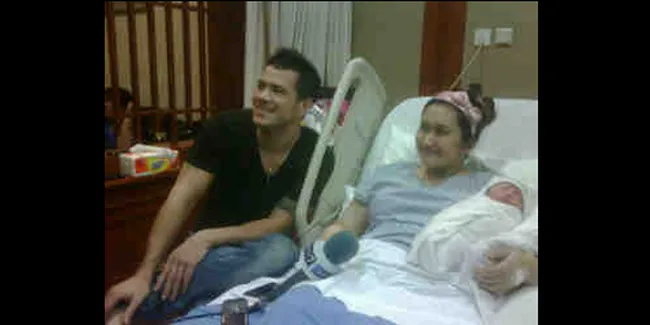 Zack Lee Paksa Agar Bisa Dampingi Nafa