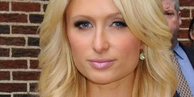 Kue Ulang Tahun Paris Hilton Dicuri!