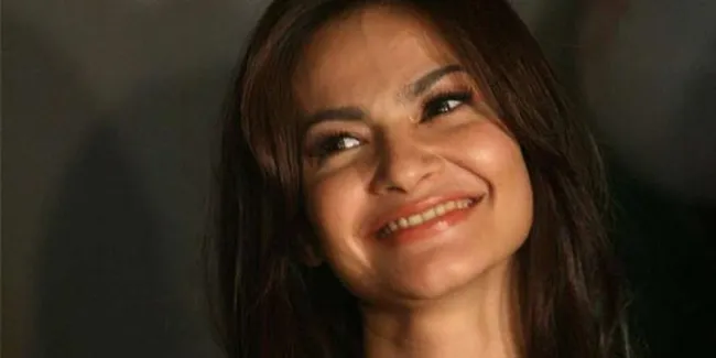 Cut Tari Dapat Nominasi Dari 'Phone Call' Acak