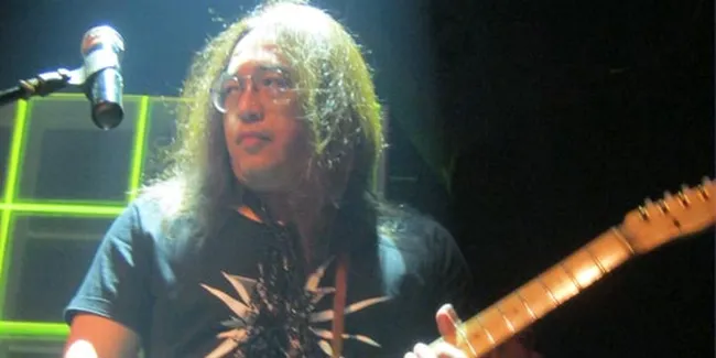 KLa Project Hibur Penonton Setia Medan