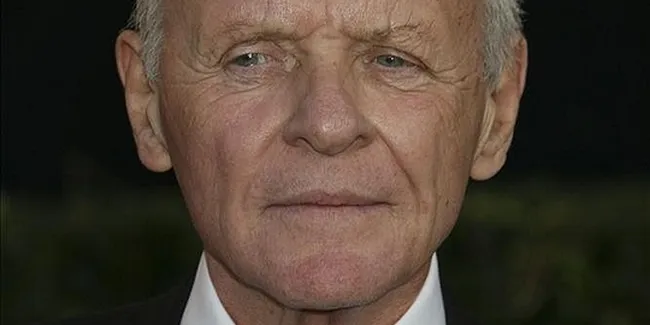Anthony Hopkins Gabung 'BOND 23'