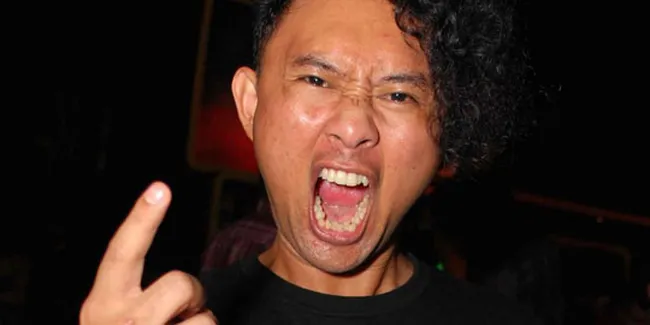 ROTI Kenyangkan Penasaran Penonton