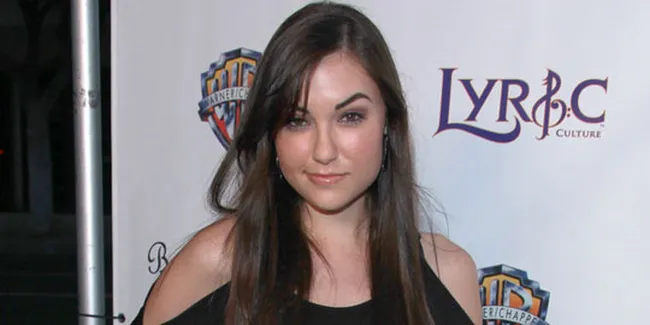 Tolak Sasha Grey, FPI Siapkan Telur Busuk