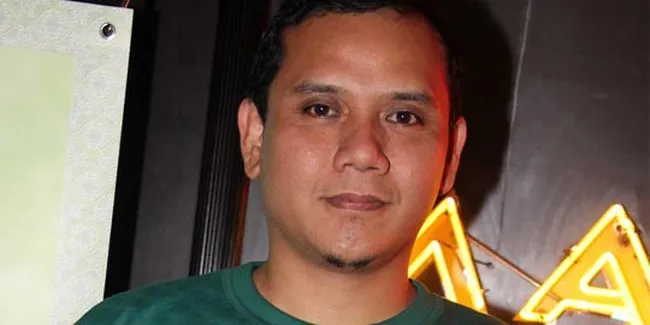 Fadly - Rindra Padi Jadi Relawan Tsunami Jepang