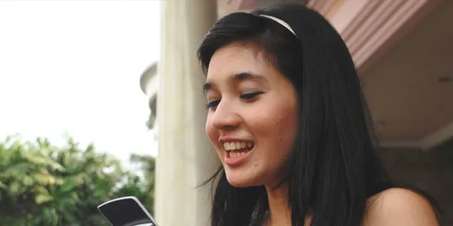 Dhini Aminarti Tak Mau Nyesal Saat Tua