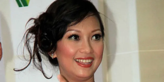 Eksistensi Nola Berkat Dukungan Orang Terdekat