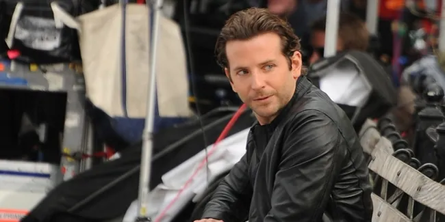 Bradley Cooper Mundur Dari Remake 'THE CROW'
