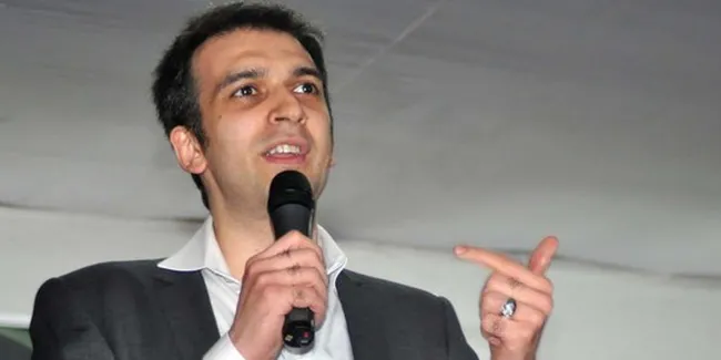 'DI BAWAH LINDUNGAN KA'BAH' Yakin Sukses