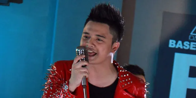 Derby Romero Belum Mau Tampil Solo