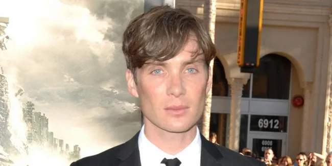 Scarecrow Balik ke 'DARK KNIGHT'?