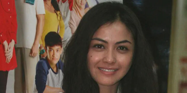 Revalina S  Temat Pengen Jadi Guru, Tapi...