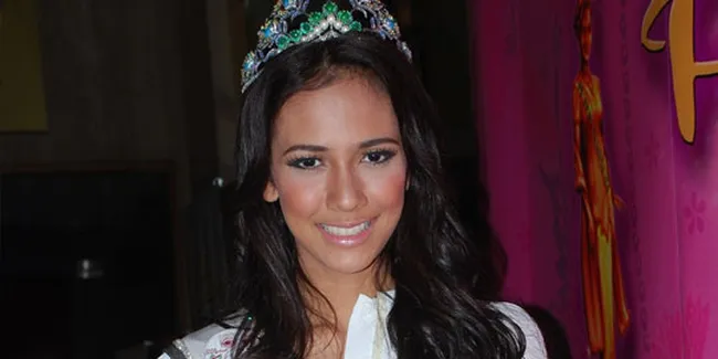 Nadine Alexandra Siap Lepas Mahkota Puteri Indonesia