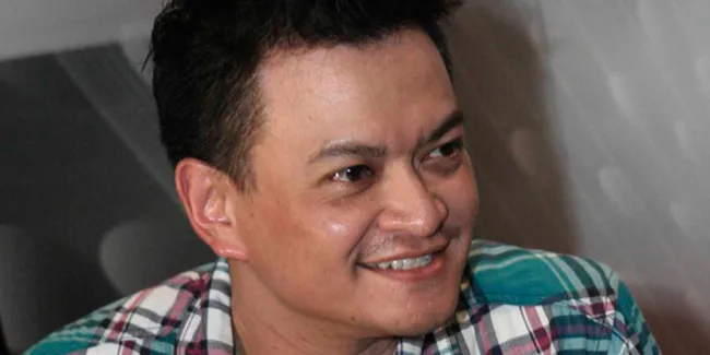 Hedi Yunus Bikin Beda Konser Vina Panduwinata