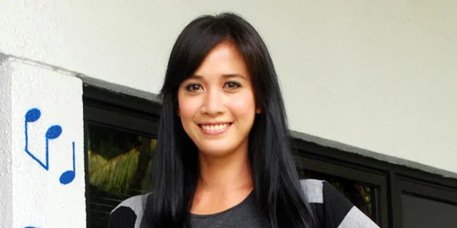 Hamil, Fanny Fabriana Jadi Lebih Rakus Makanan