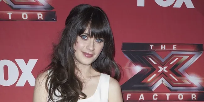 Zooey Deschanel Paling Suka Humor Jorok