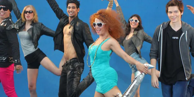 Lely Buldozer Usung Dangdut Terinspirasi Gaya Beyonce