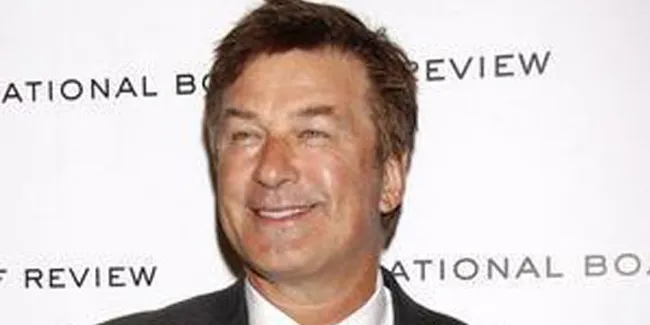 4 Bulan, Alec Baldwin Hilangkan 13,6 Kilogram