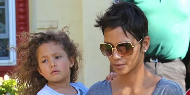 Halle Berry Pindah ke Perancis
