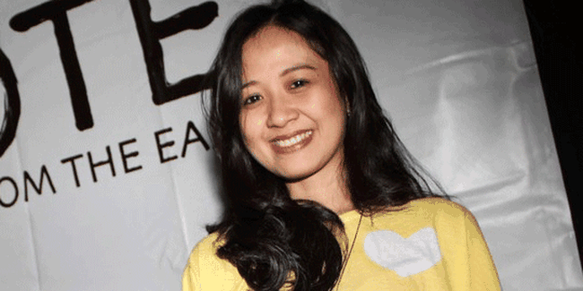 Lagu Whitney Houston Menginspirasi Astrid