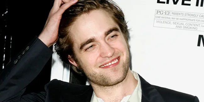 Robert Pattinson Bugil Terus di 'BEL AMI'!